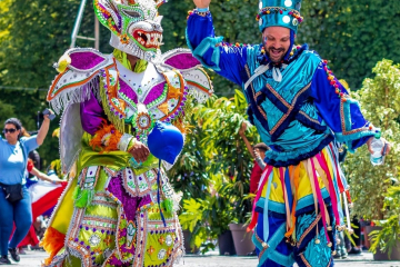 Carnavaleros  - Carnaval tropical de Paris 